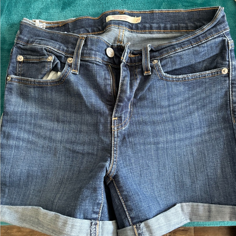 Levi shorts